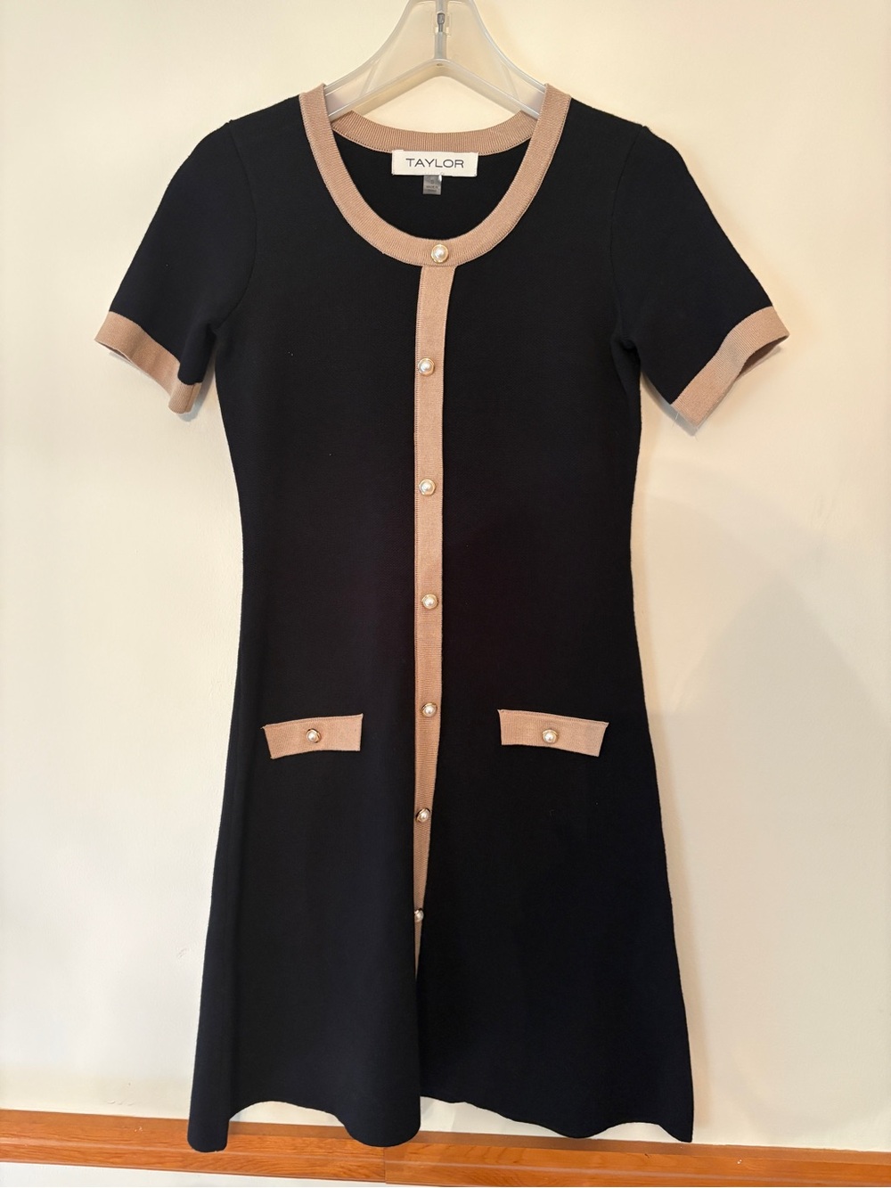 NWOT Taylor Taylor Button Front Mini Dress